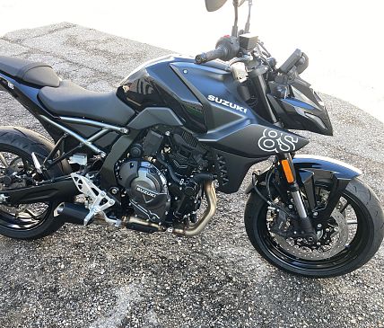 Suzuki GSX-8S